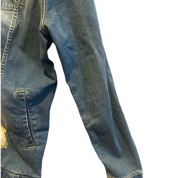 LuLaRoe Blue Denim Jacket with Cream/light Pink Rose Embroidery size 3X EUC - Picture 6 of 8